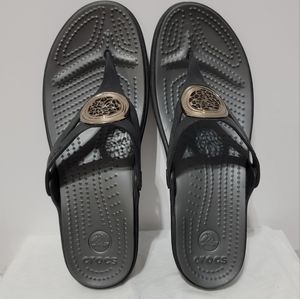 Crocs Sanrah Circle Wedge Flip Flops